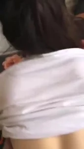 昆明大学城搭讪的04年小美女，翘臀后入